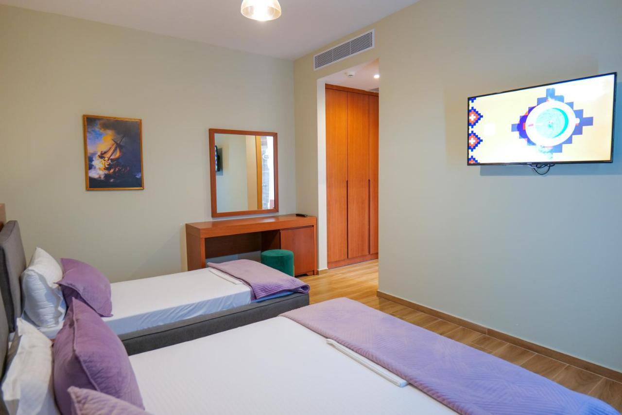 Hotel 6 Milje 4*