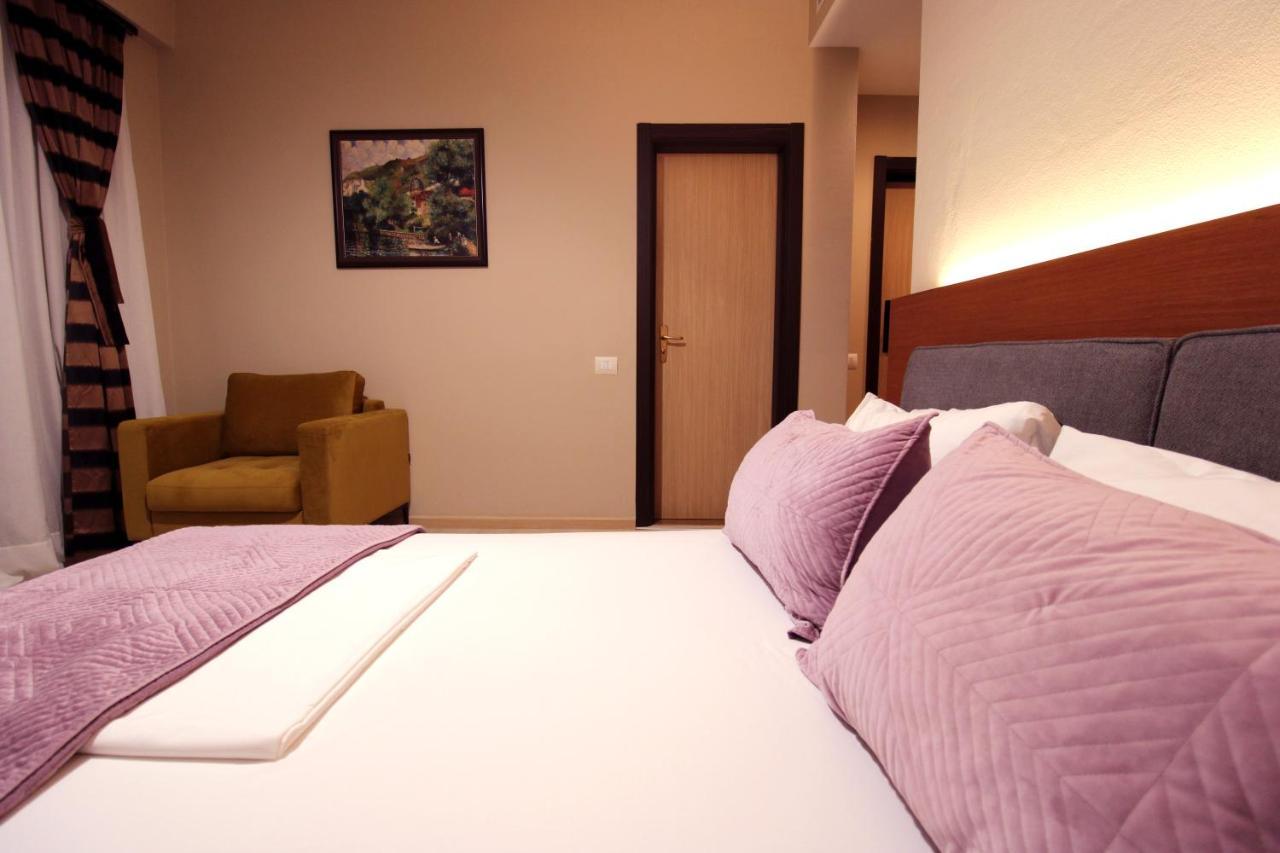 6 Milje Hotel 4*