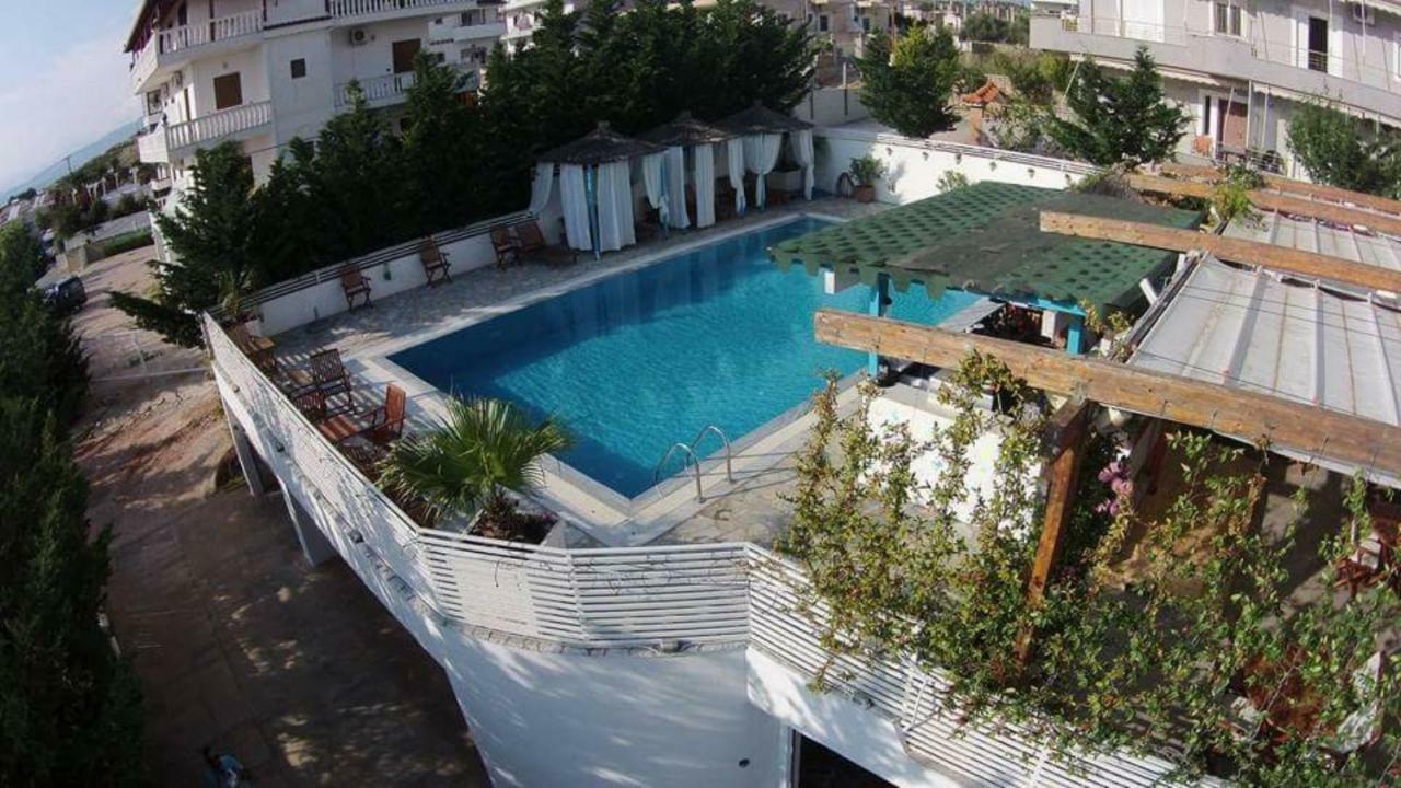 6 Milje Hotel